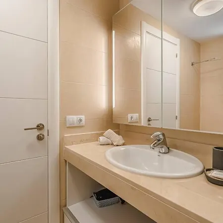 Apartment Ocean View With Ac, Pool, Playa Arena Pa05